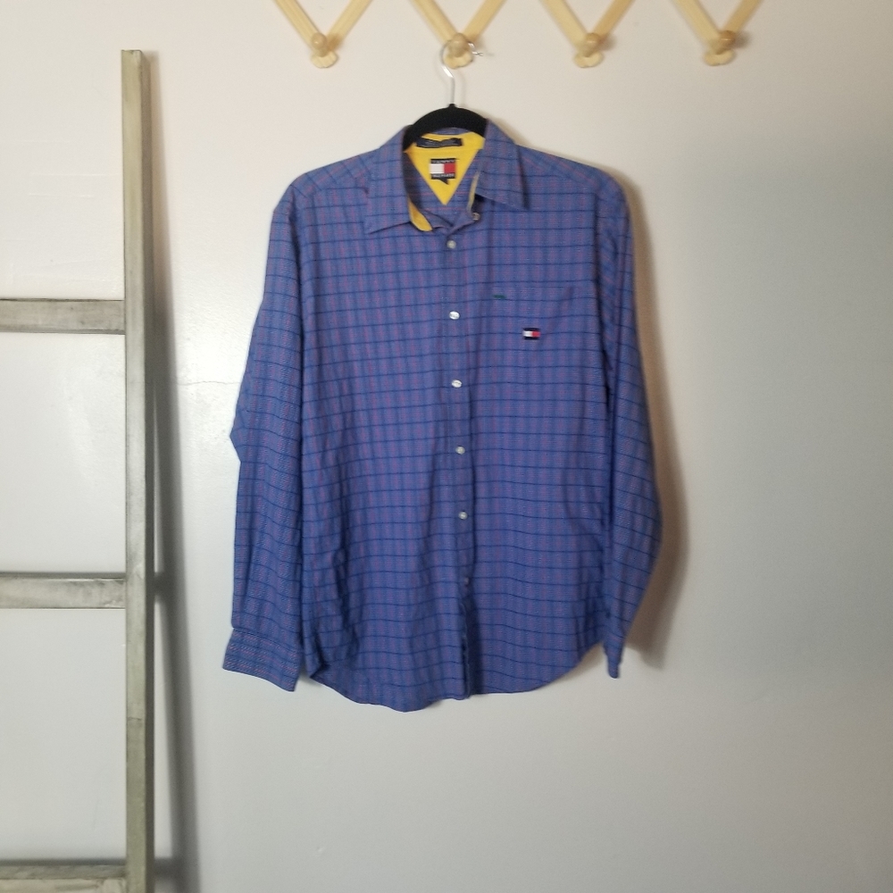 TOMMY HILFIGER BUTTON DOWN SHIRT SIZE LARGE